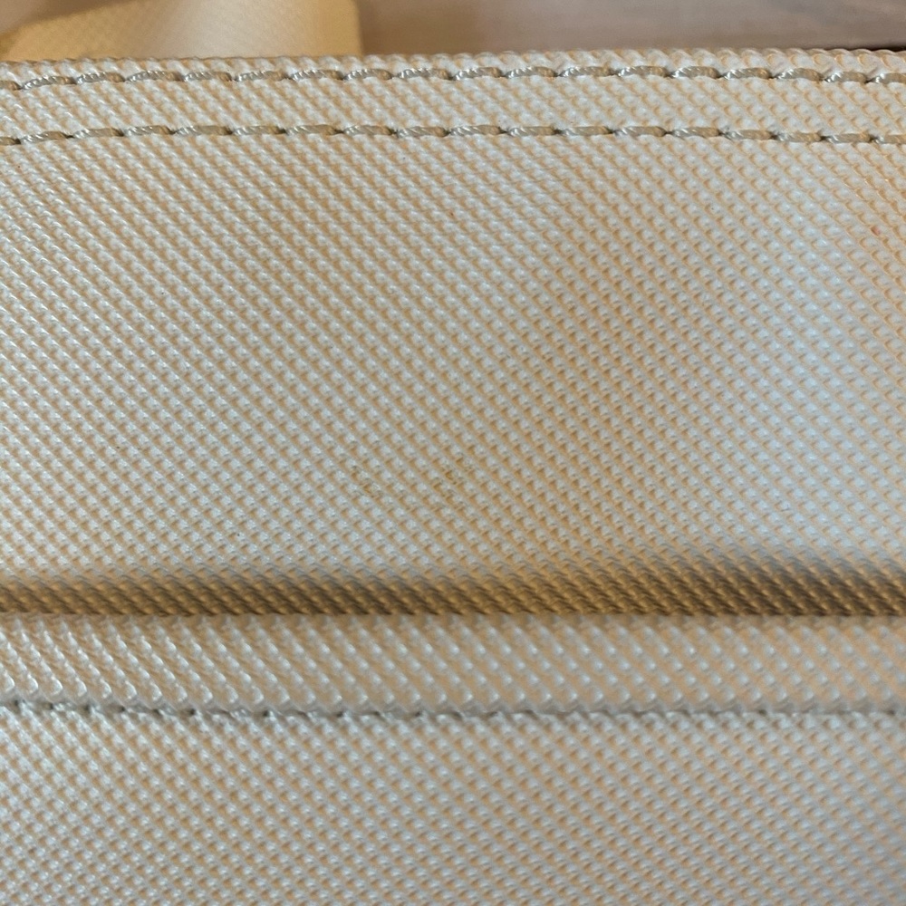Lacoste Crossbody Bag (WHITE) - Picture 4 of 6